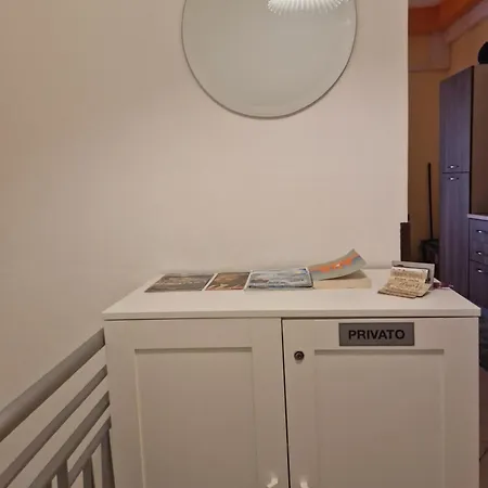 Apartment Sikelia House *