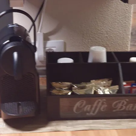 Sikelia House شقة